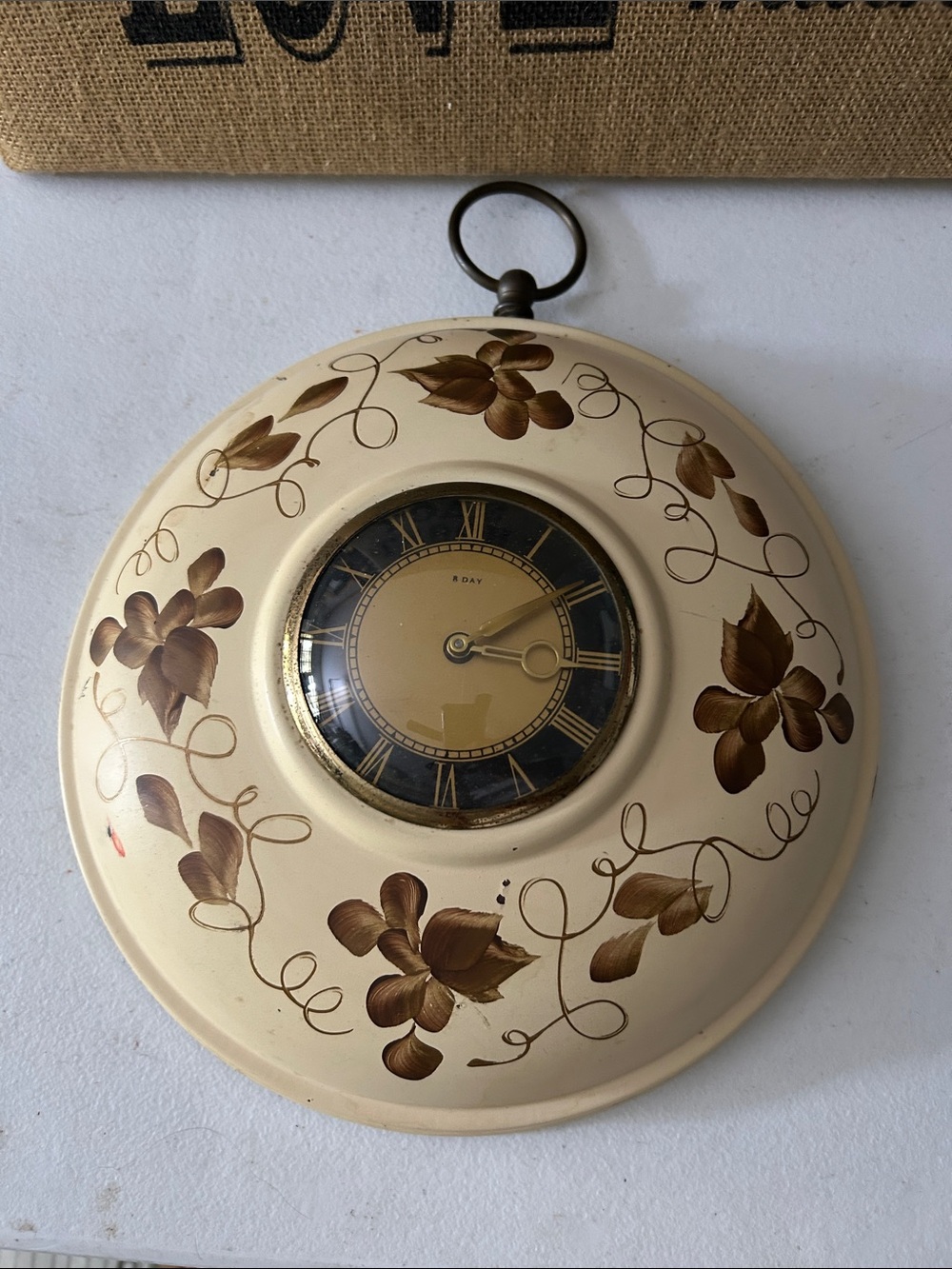 Vintage Cream Floral Wall Clock - Unbranded